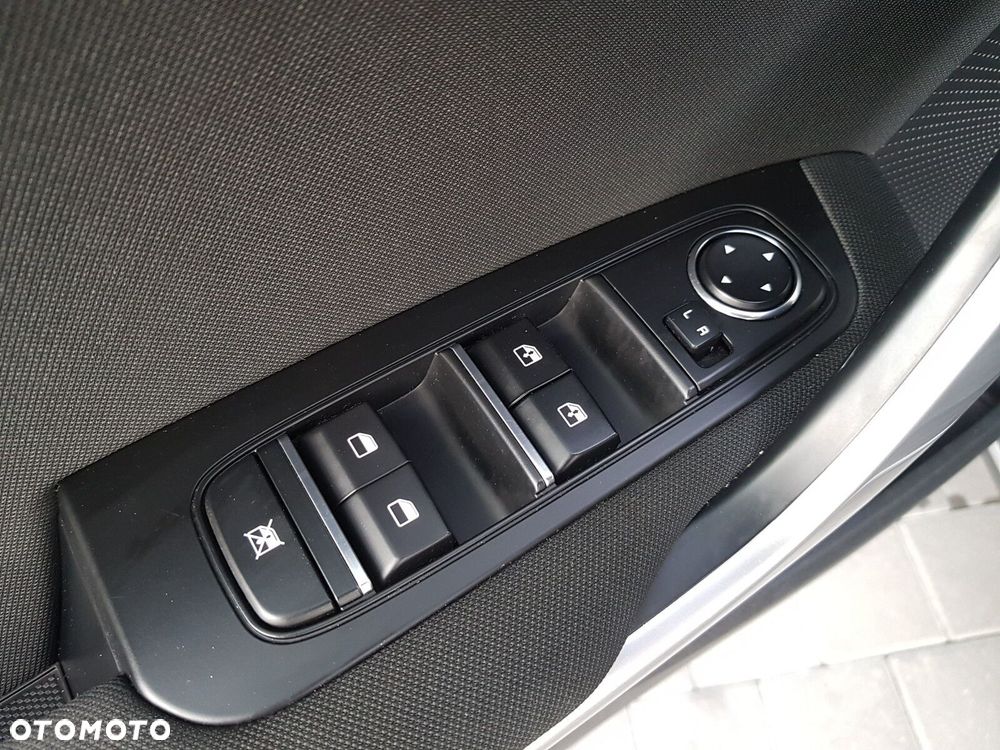Kia XCeed 1.5 T-GDI M DCT - 14