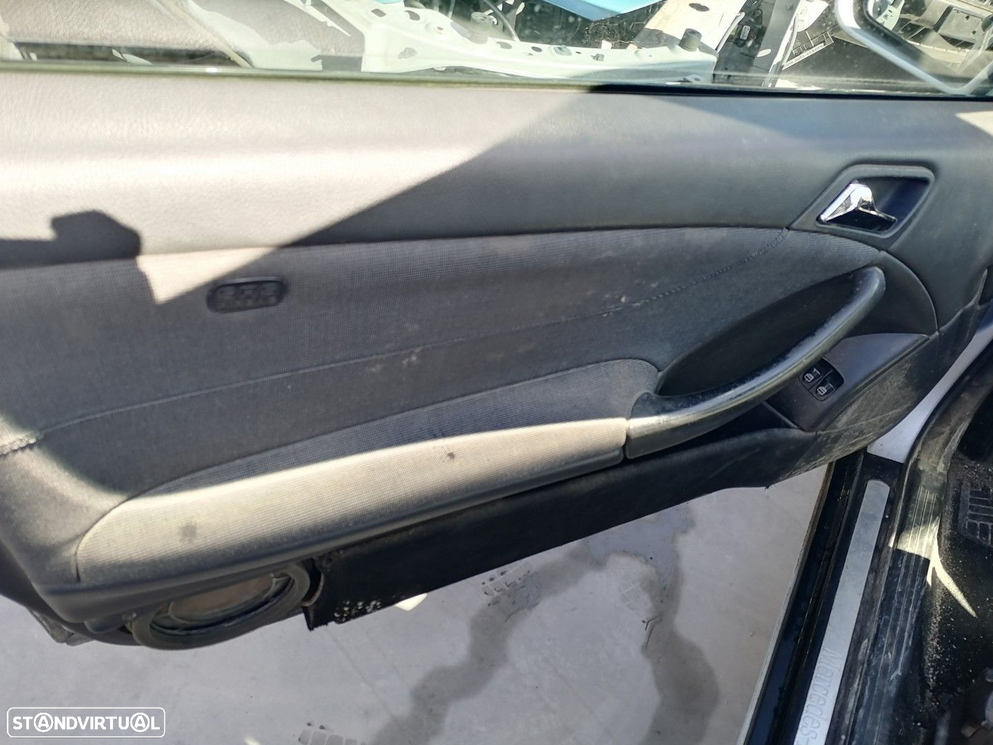 Peças Mercedes-Benz C-Class Coupe(W203) 2000 a 2007 - 22
