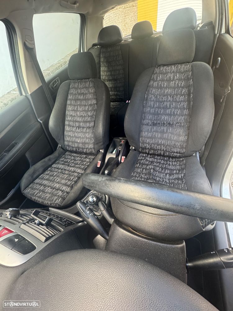 Peugeot 307 1.4 HDi Premium - 4