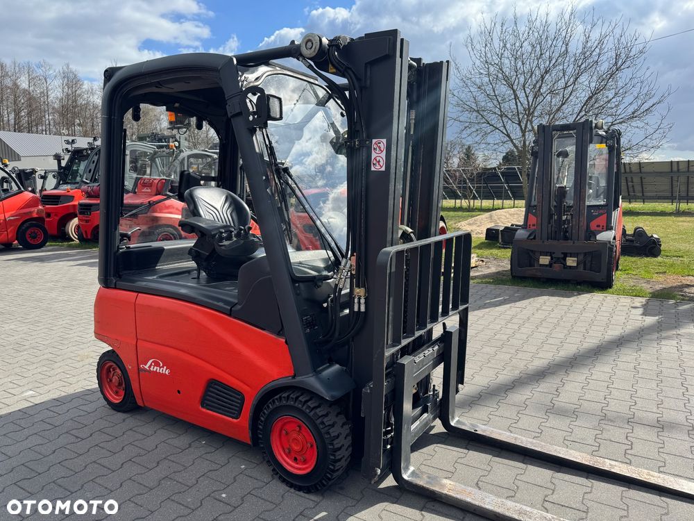 Linde E16P triplex 4 sekcje bat 2023 przesuw wolny skok h16 h18 toyot - 5