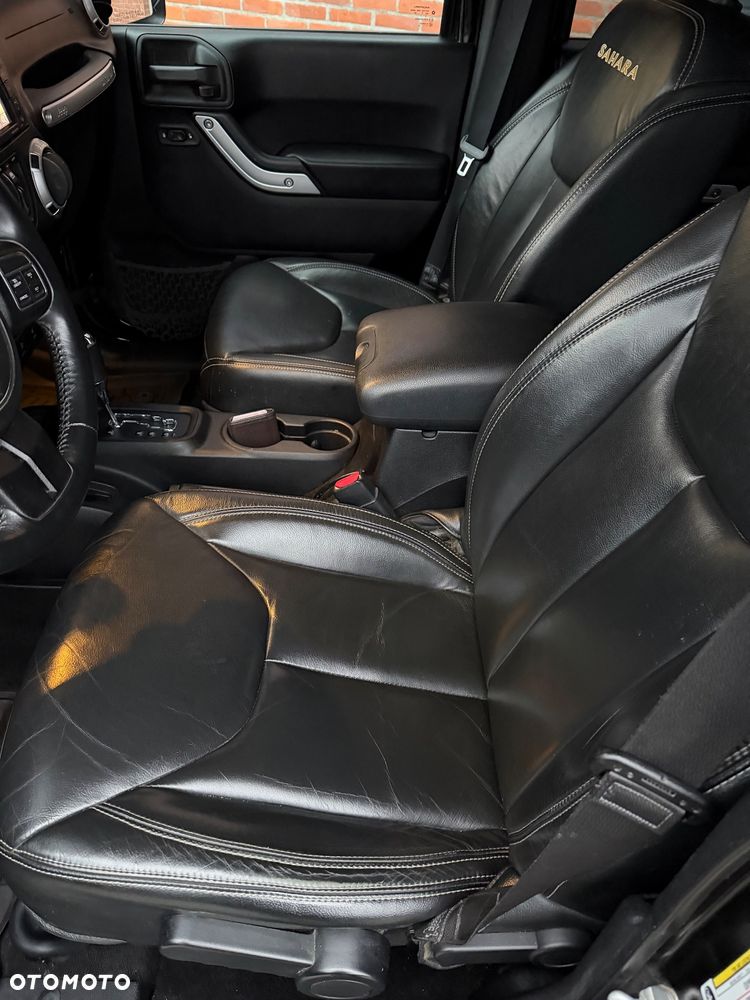 Jeep Wrangler 3.6 Unlim Sahara - 8