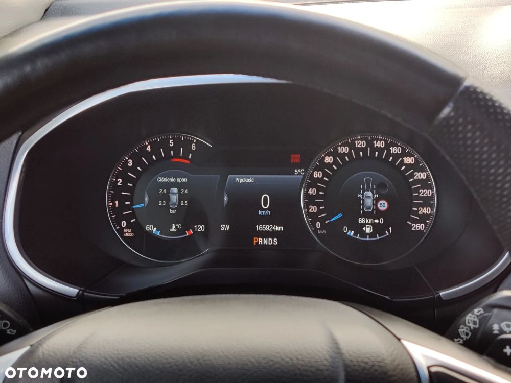 Ford Edge 2.0 TDCi Twin-Turbo 4WD Titanium - 10