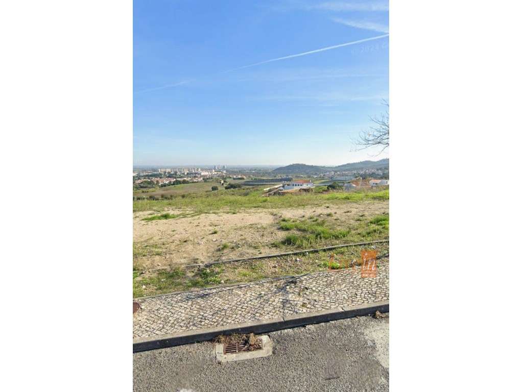 Lote para Construção de Prédio na Urbanização das Fontainhas Fase I... - Grande imagem: 2/17