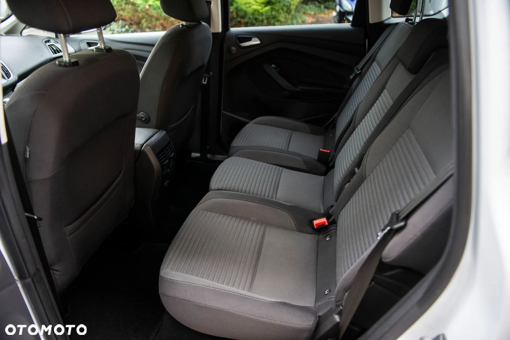 Ford C-MAX 2.0 TDCi Start-Stop-System Titanium - 19