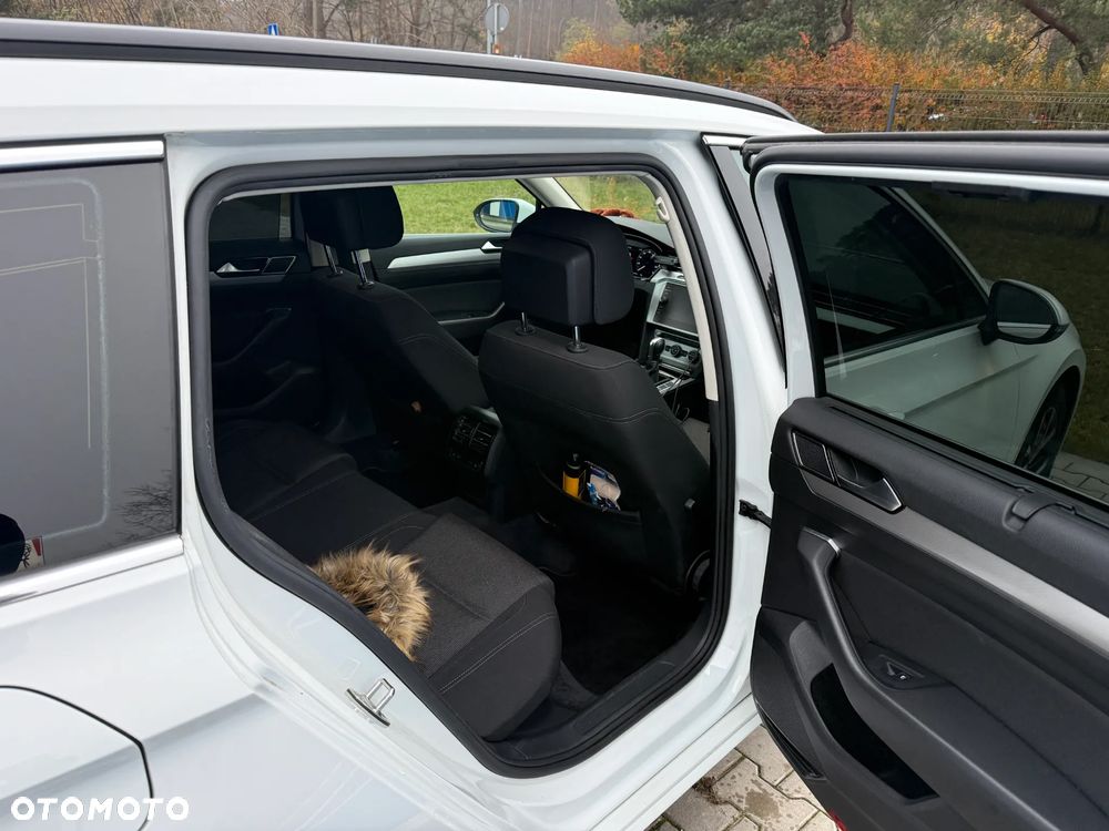 Volkswagen Passat Variant 2.0 TDI BMT Comfortline DSG - 11