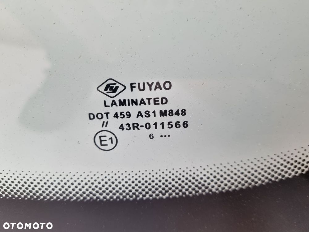 Szyba przednia BMW SERIA 3 E90 2005-2012 - 3