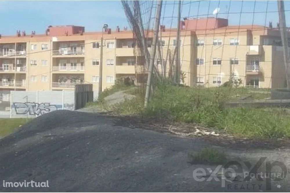 Lote de Terreno em Vila Nova de Gaia à Venda - Grande imagem: 2/5