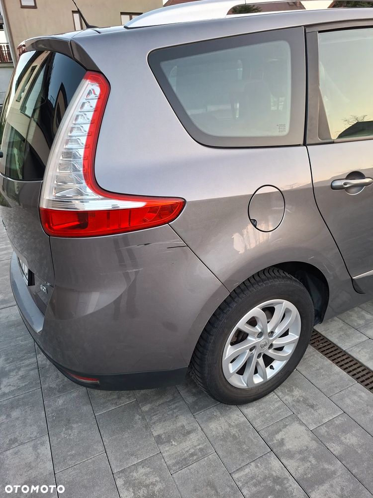 Renault Grand Scenic dCi 110 EDC Paris - 18