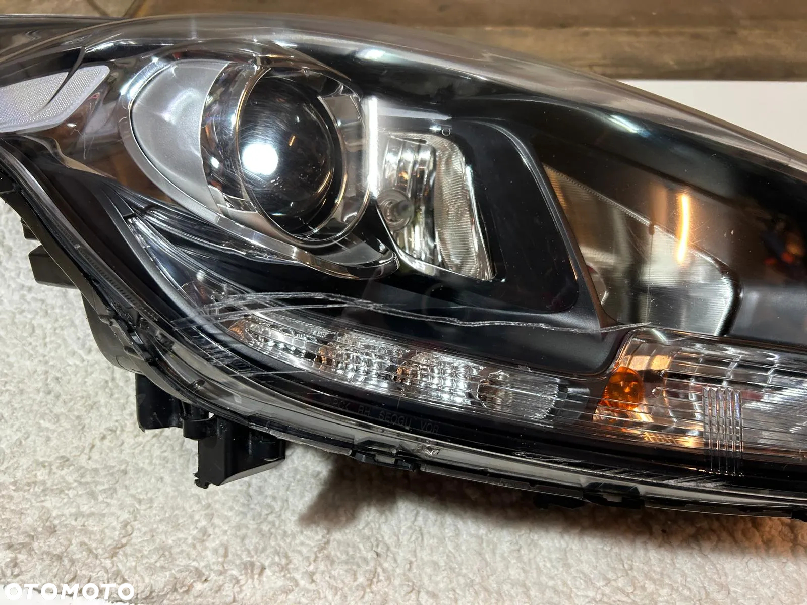 Lampa przód Kia Carens IV Xenon + LED PRAWA Oryginalna - 8