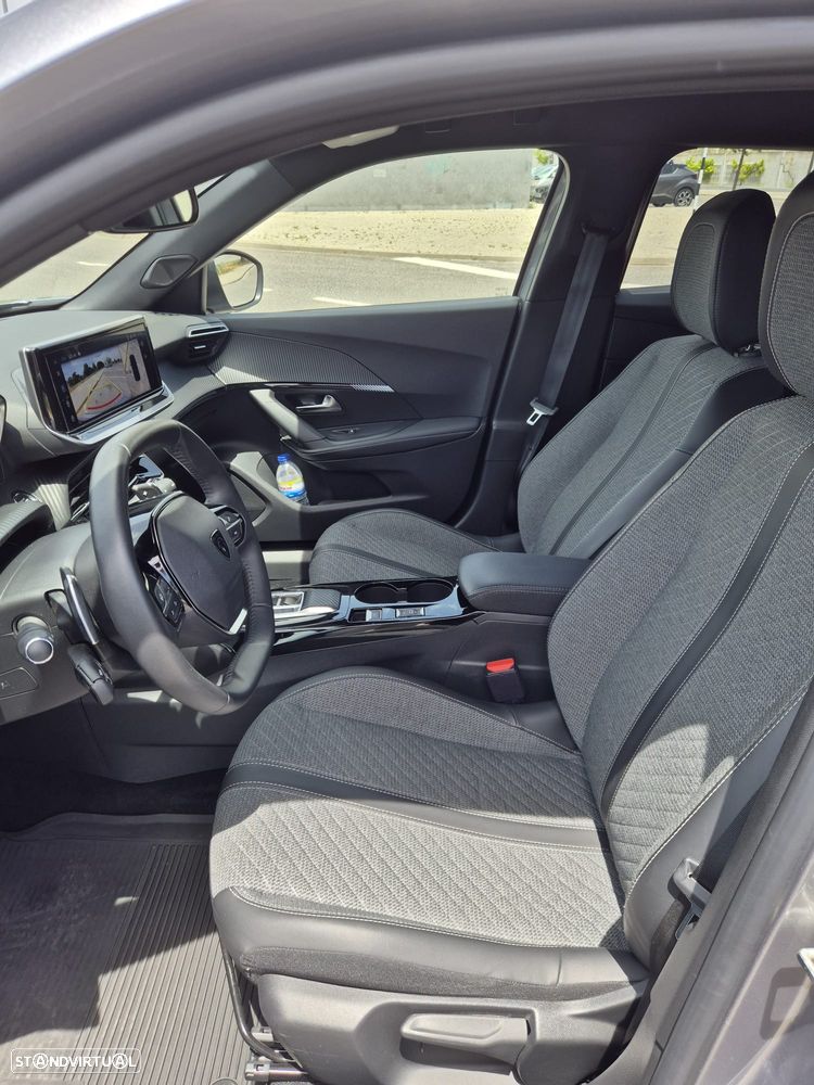 Peugeot 2008 1.2 PureTech Allure Pack EAT8 - 12