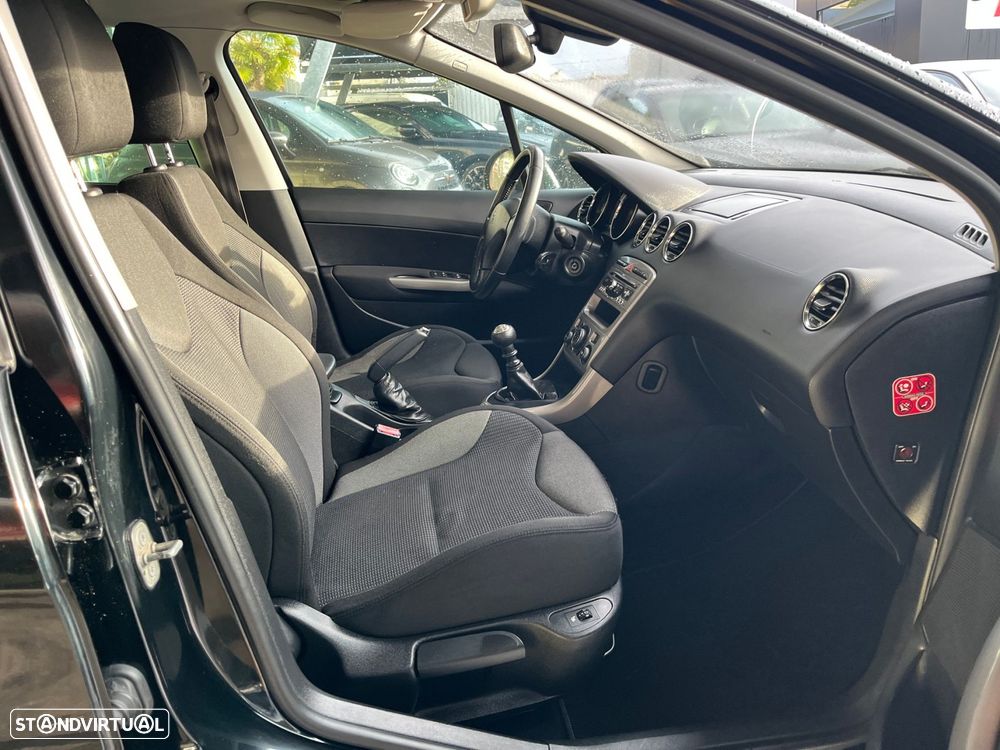 Peugeot 308 SW 1.6 e-HDi Allure CVM6 - 45