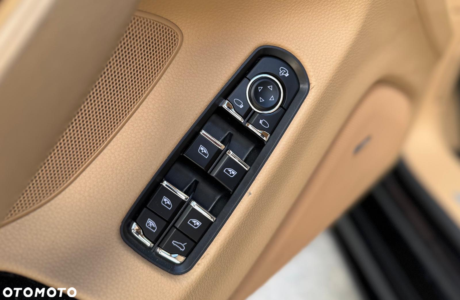 Porsche Panamera S Hybrid - 27
