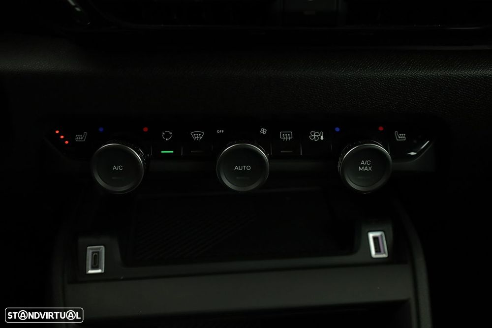 Citroën C4 1.2 PureTech Plus EAT8 - 13