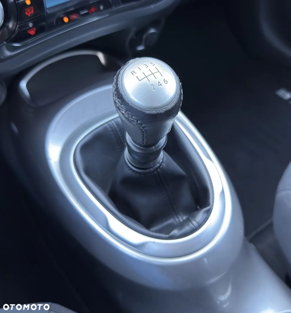 Nissan Juke 1.6 T Tekna - 24