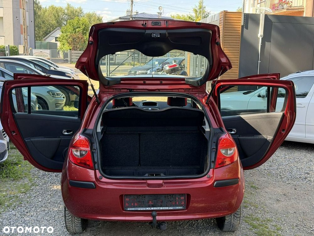 Renault Clio - 19