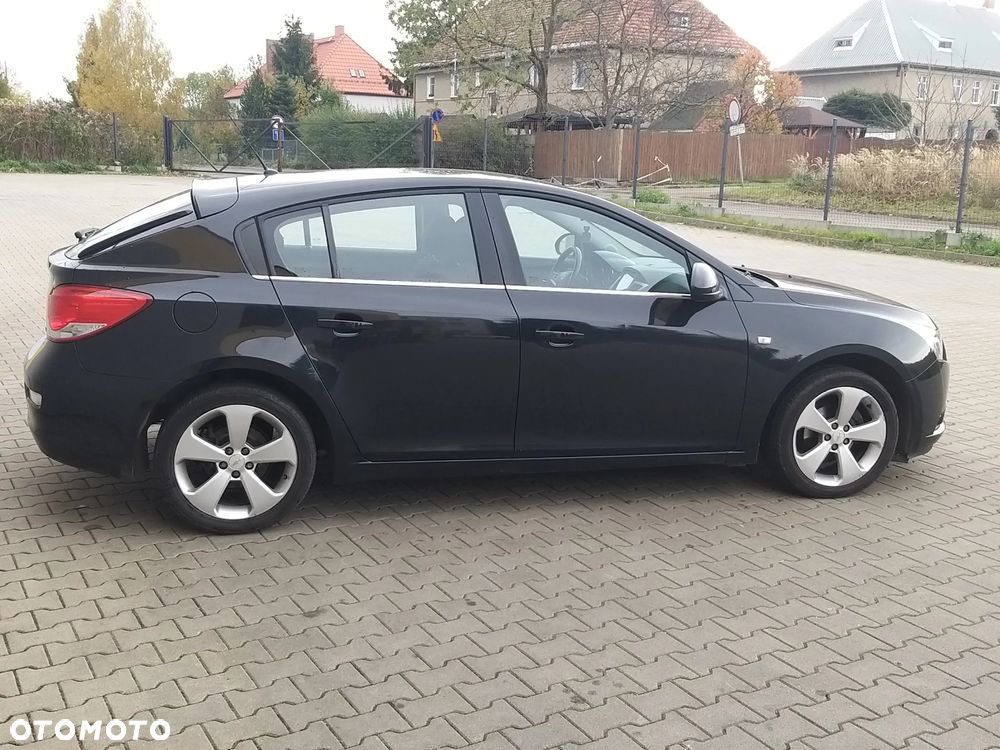 Chevrolet Cruze 1.8 LT - 4