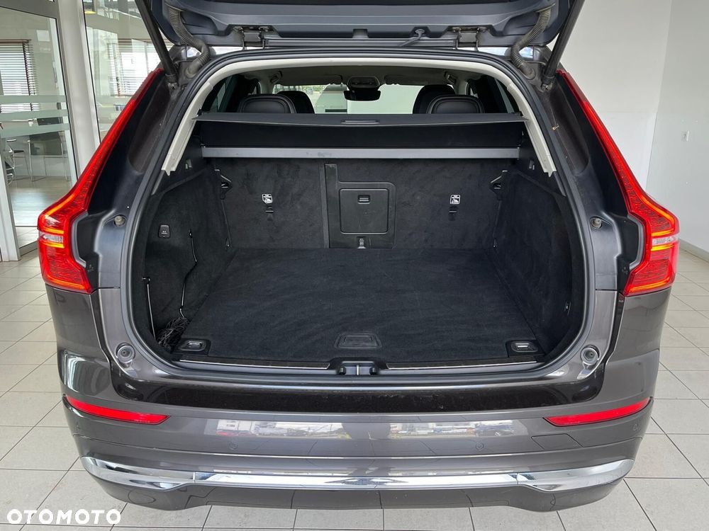 Volvo XC 60 B4 D AWD Inscription - 9