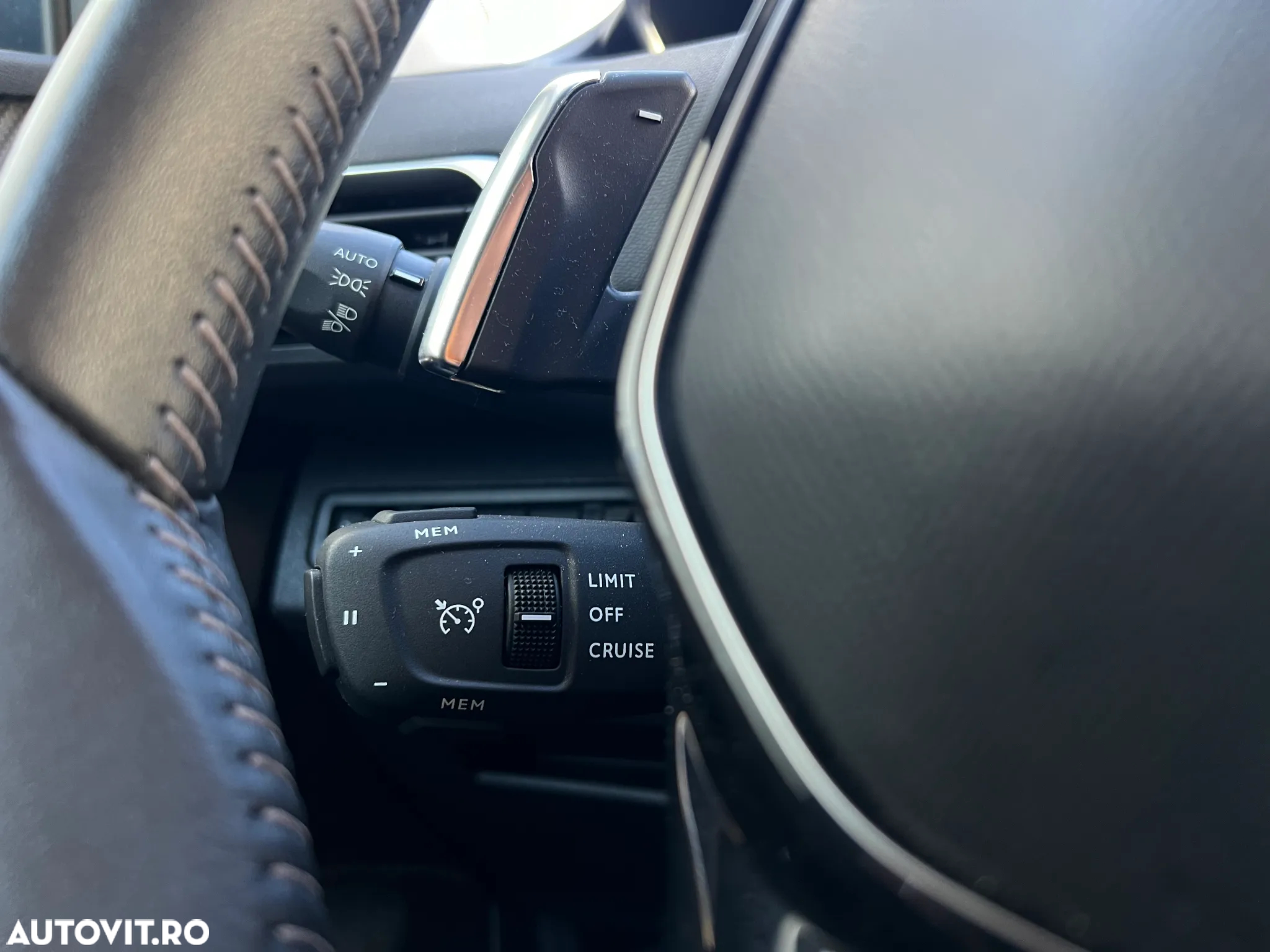 Peugeot 5008 PureTech 130 EAT8 Stop & Start Active Business-Paket - 16