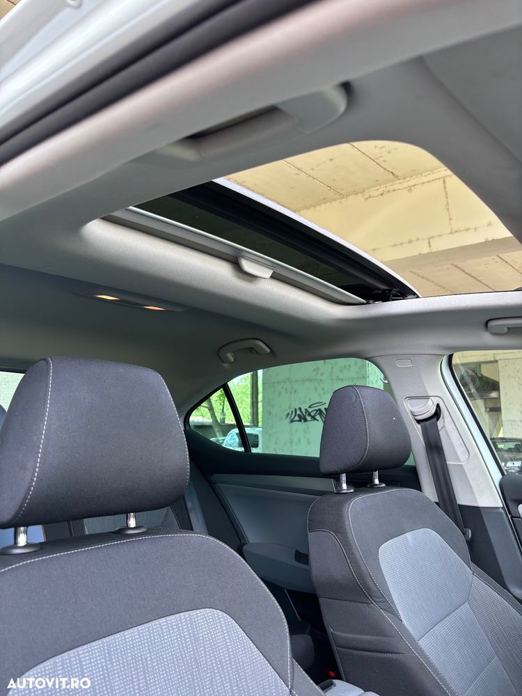 Skoda Superb 2.0 TDI DSG Sportline - 8