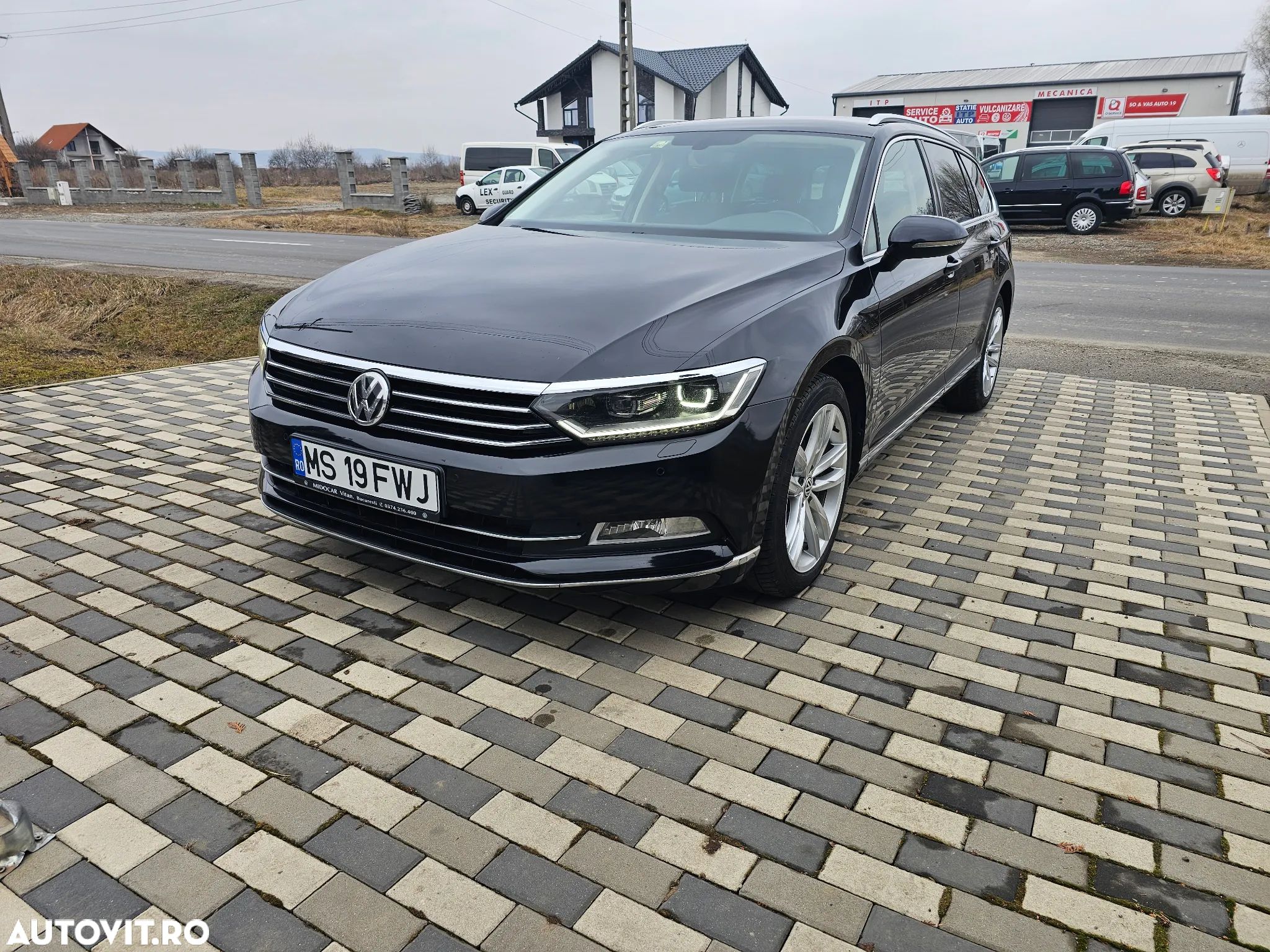 Volkswagen Passat Variant 2.0 TDI DSG Comfortline - 1