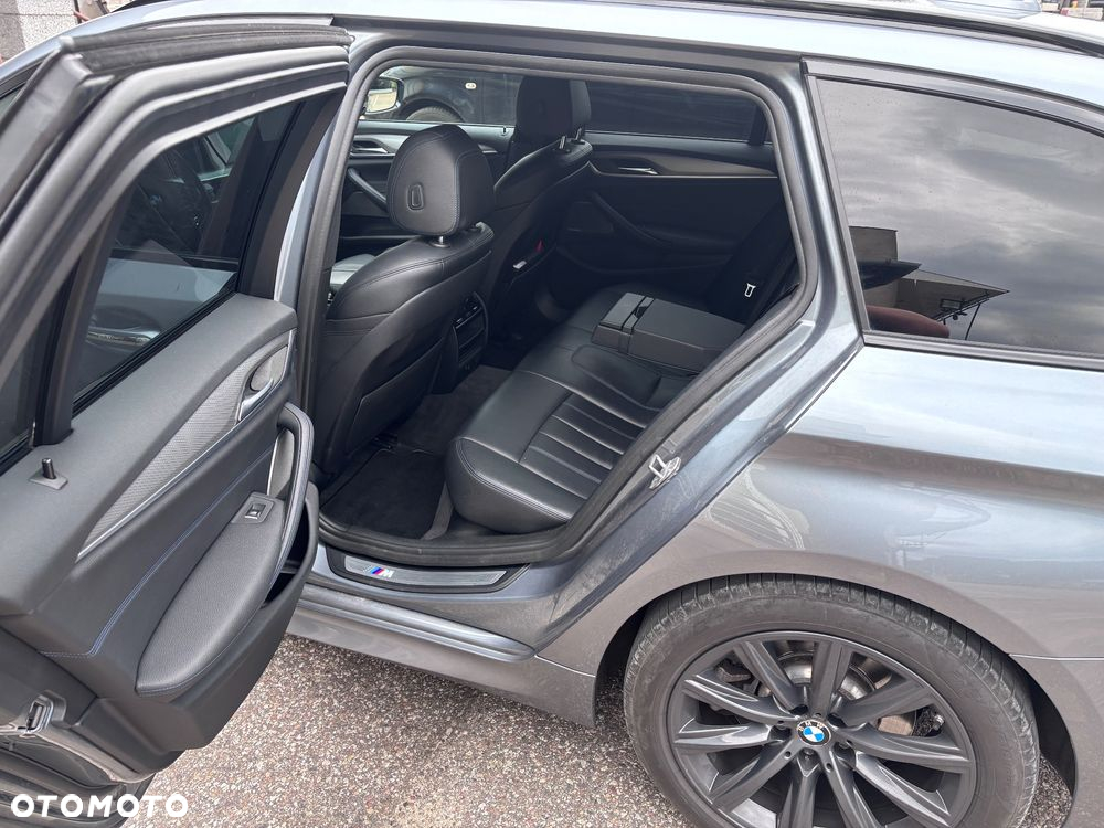 BMW Seria 5 520d xDrive M Sport sport - 18