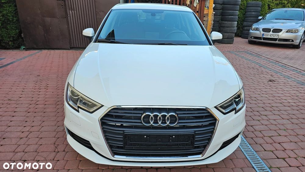 Audi A3 Sportback 30 TDI design - 15