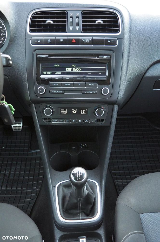 Volkswagen Polo 1.2 Style - 23