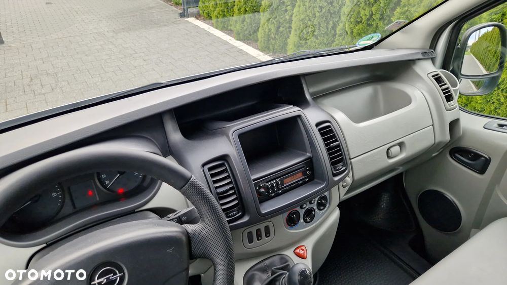 Opel Vivaro - 15