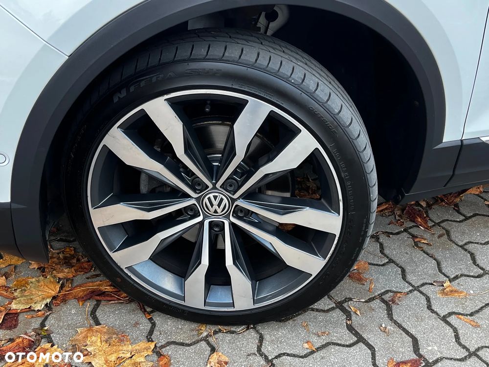 Volkswagen T-Roc 2.0 TDI SCR 4MOTION DSG Style - 23