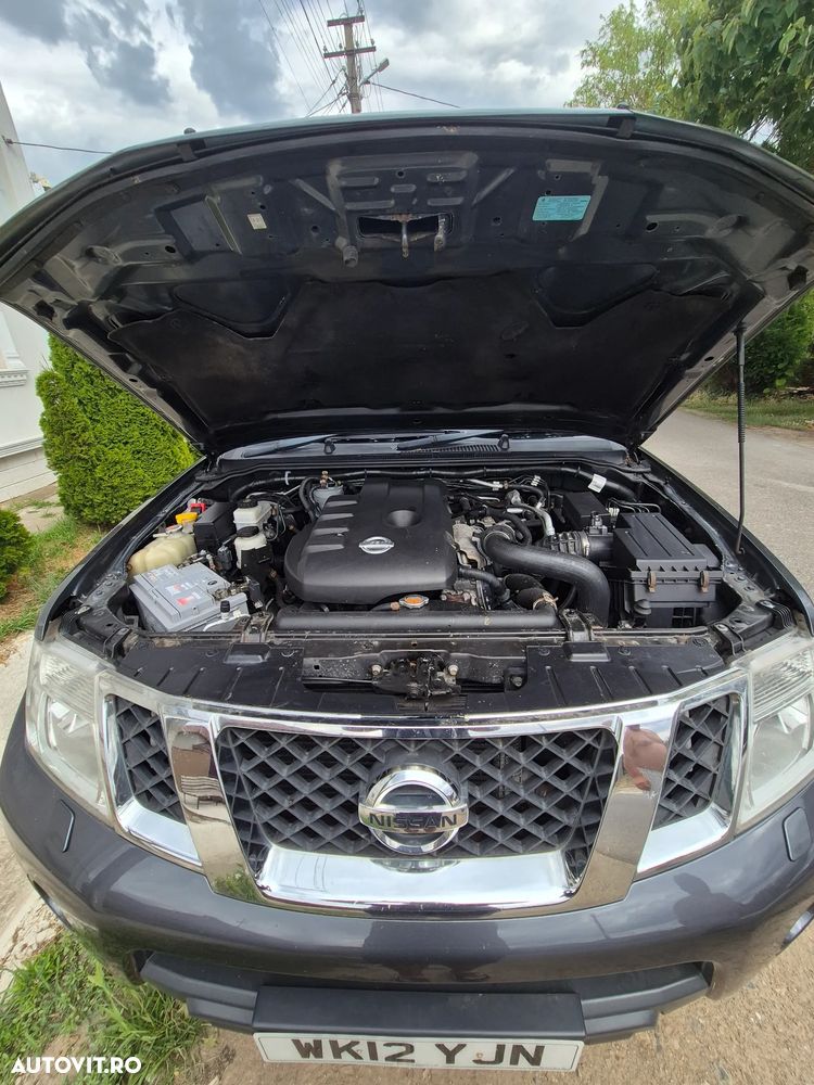 Nissan Navara 2.5 dCi DPF 4X4 Double Cab LE - 10