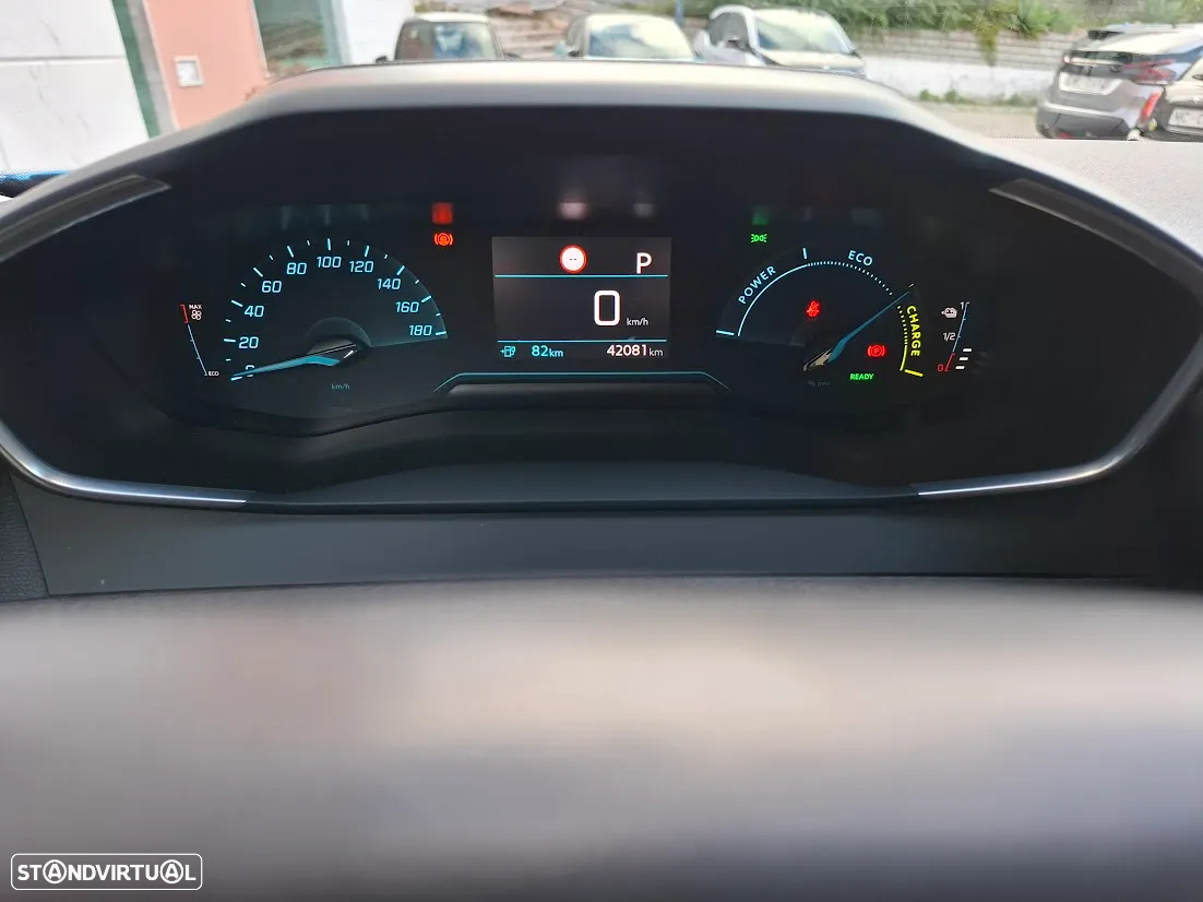Peugeot e-2008 50 kWh Active Pack - 11