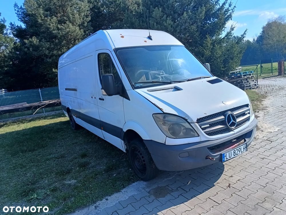 Mercedes-Benz Sprinter - 1