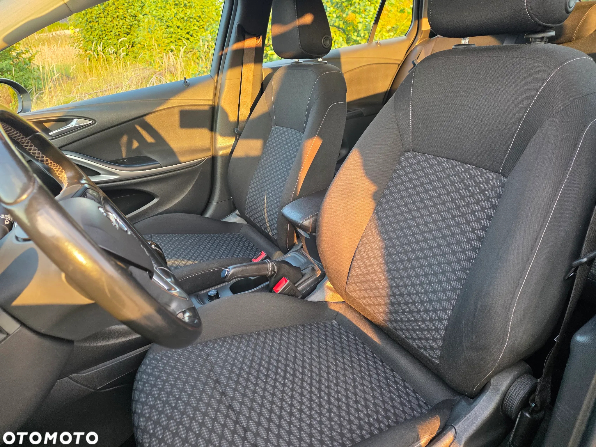 Opel Astra V 1.4 T Enjoy S&S - 14