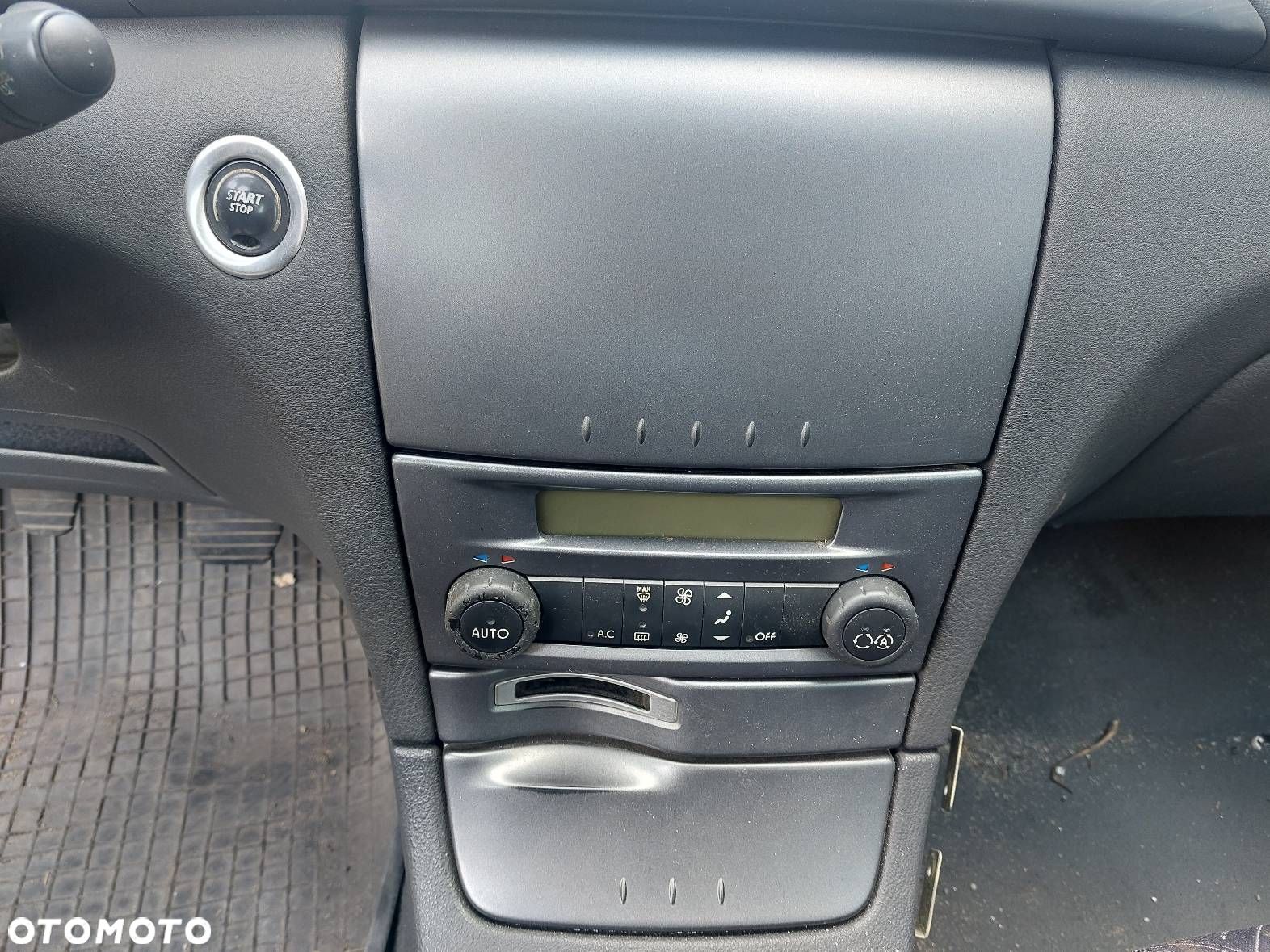 RADIO ODTWARZACZ + PANEL NAWIEWU + RAMKA RENAULT LAGUNA II - 1