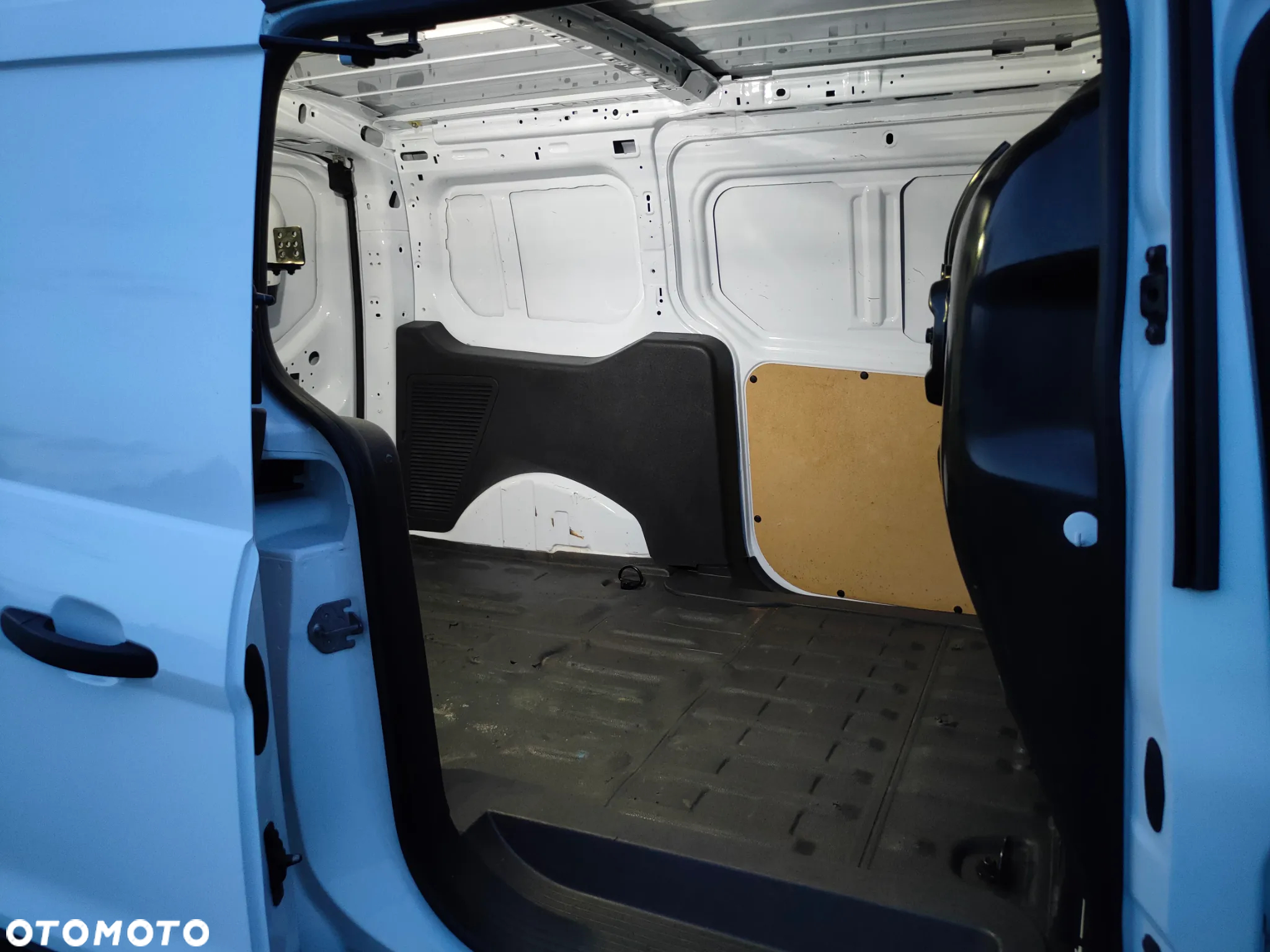 Ford Connect - 28