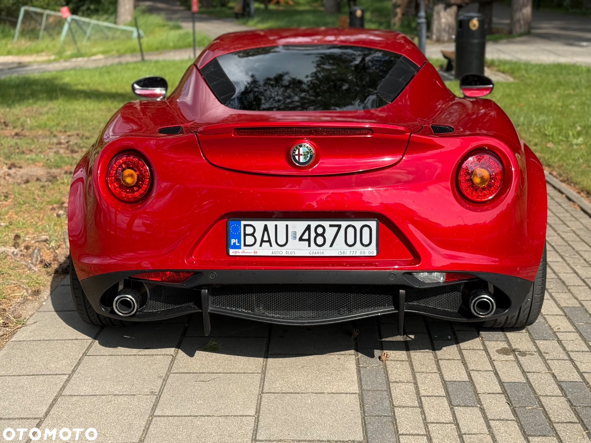 Alfa Romeo 4C - 9