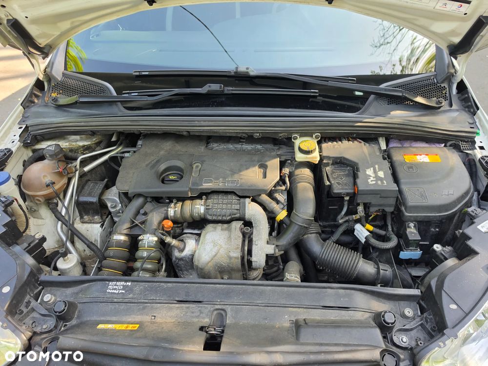 Citroën DS4 e-HDi 115 Chic - 12