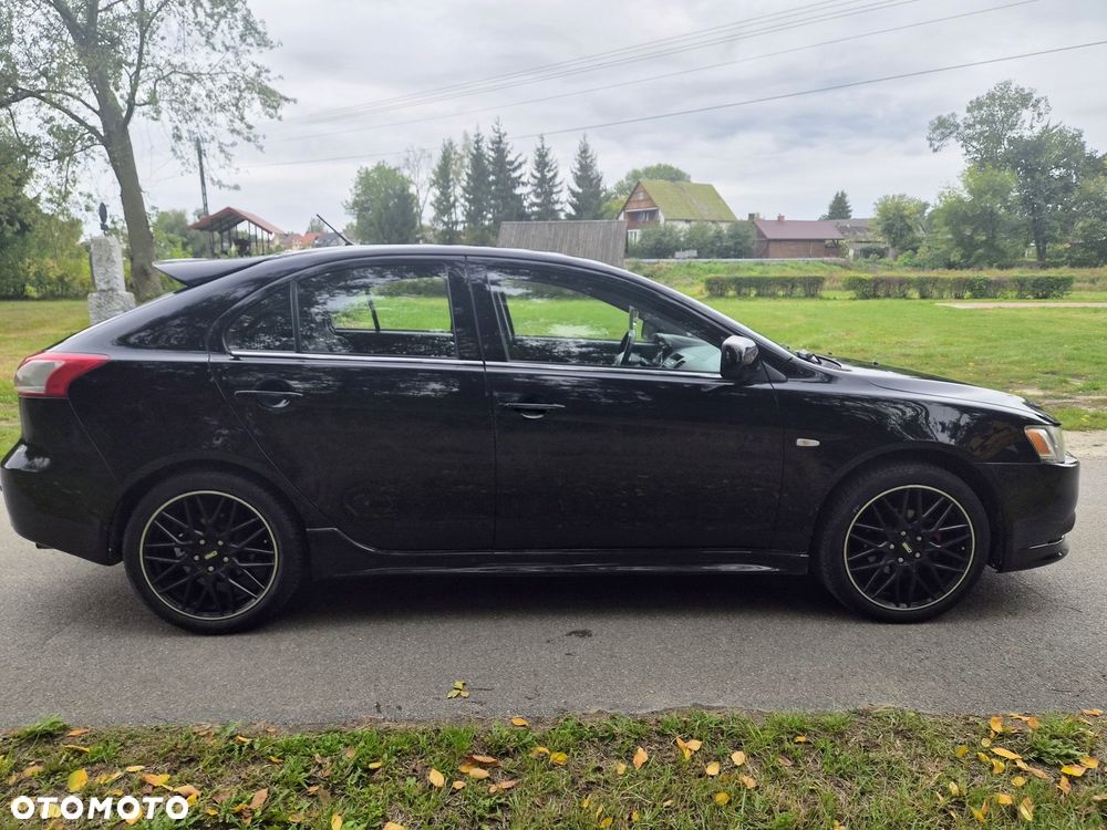 Mitsubishi Lancer - 3