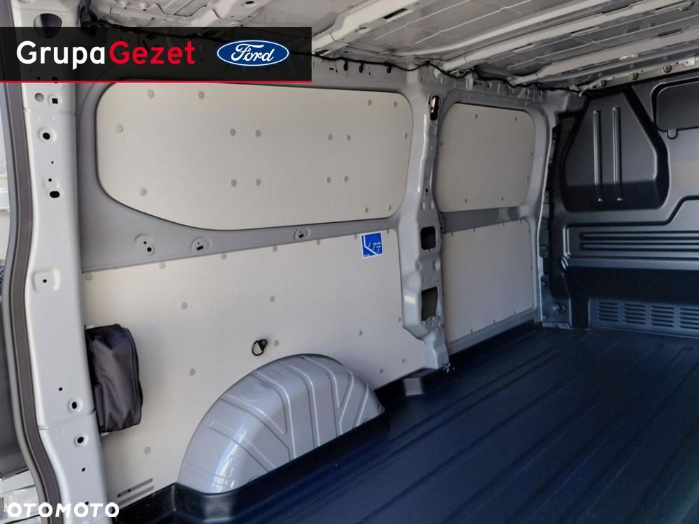 Ford Transit Custom - 11