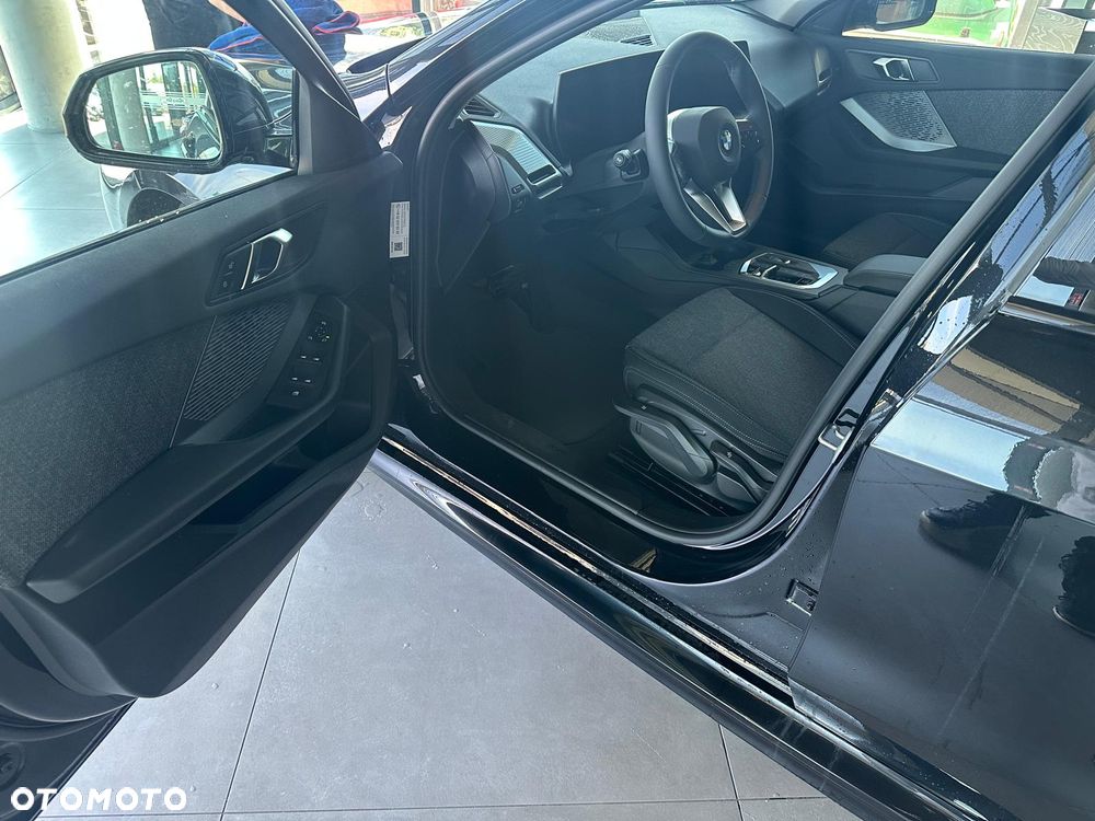BMW Seria 1 118i - 11