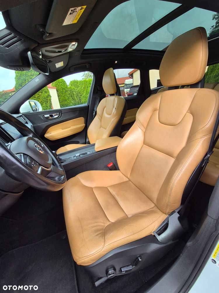 Volvo XC 60 T5 AWD Geartronic Momentum - 6