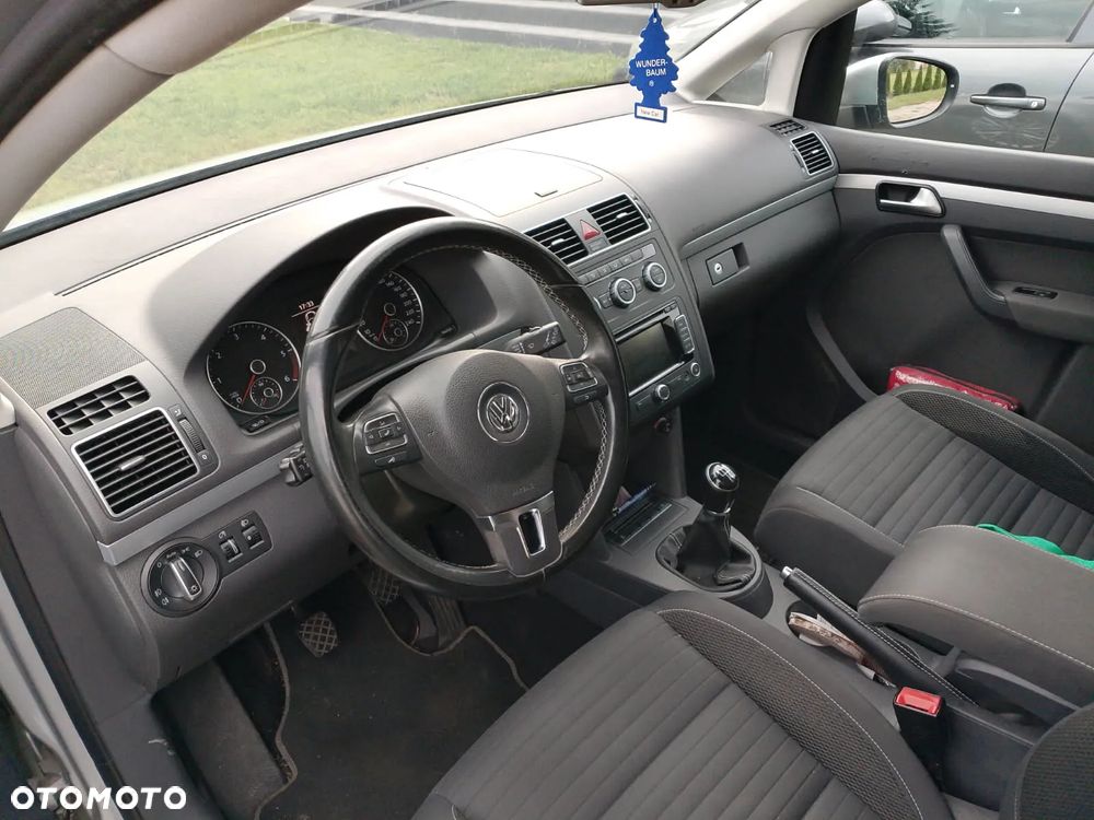 Volkswagen Touran 1.6 TDI DPF BlueMotion Technology Cup - 9