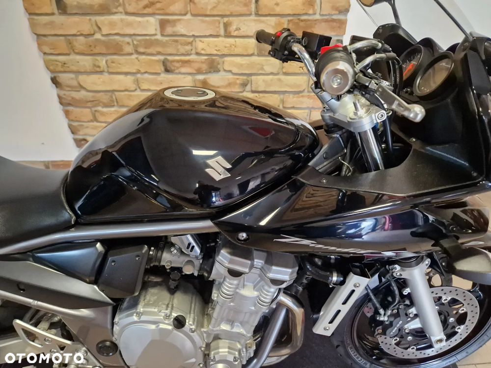 Suzuki Bandit - 30