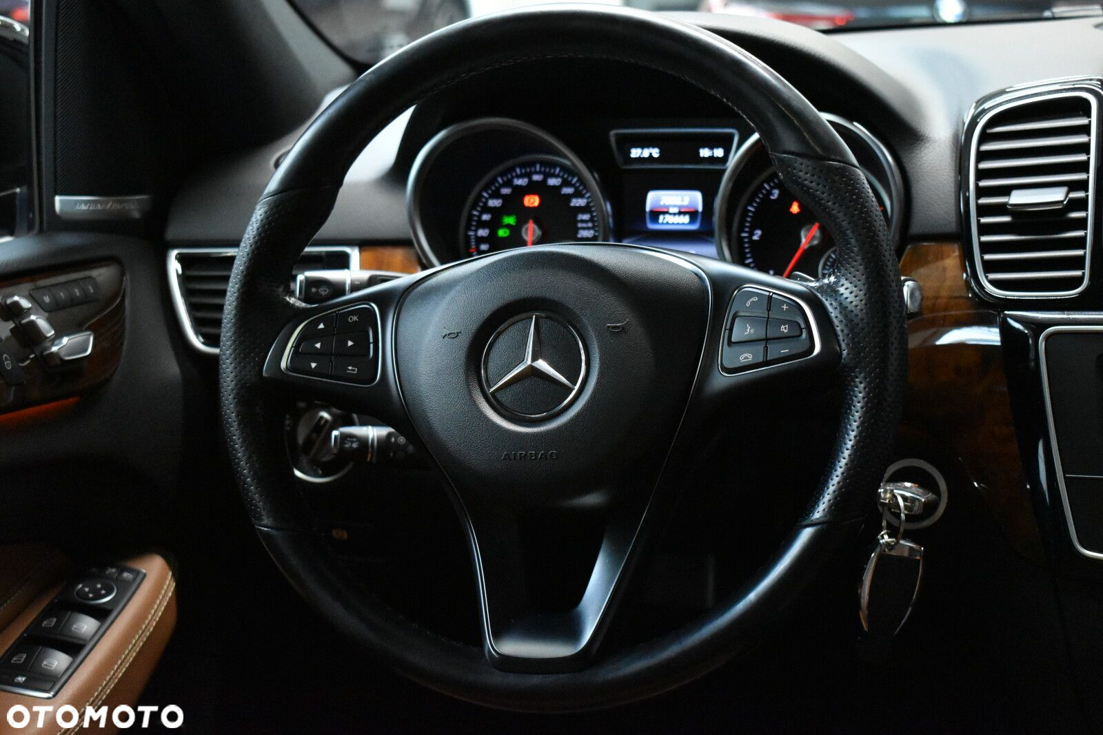 Mercedes-Benz GLE 350 d 4-Matic - 13