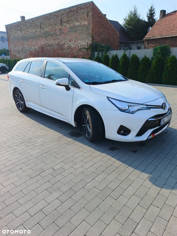Toyota Avensis 1.8 Premium MS - 1
