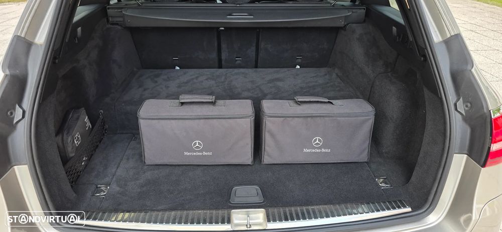 Mercedes-Benz E 300 de 4Matic 9G-TRONIC AMG Line - 9
