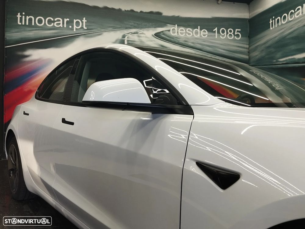 Tesla Model 3 Long-Range Dual Motor AWD — fotografia 9