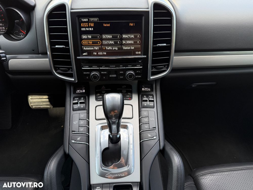 Porsche Cayenne - 17