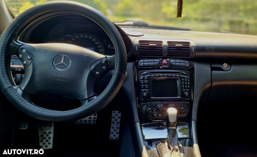 Mercedes-Benz C - 9