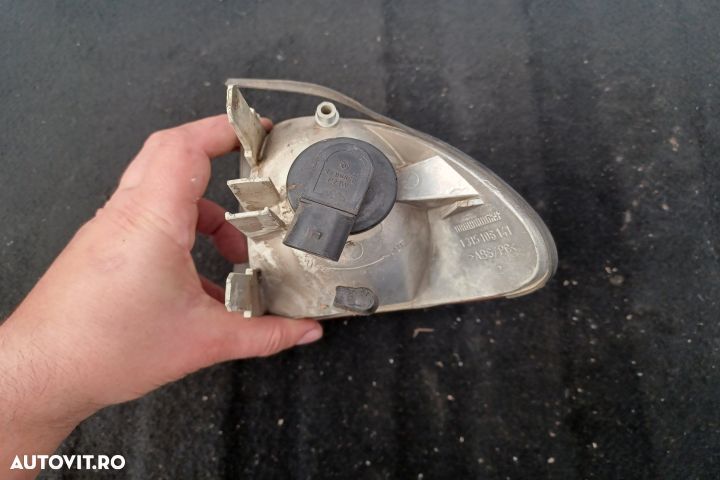 Lampa semnalizare fata dreapta 1315106145 1315106145 BMW Seria 3 E46 - 4
